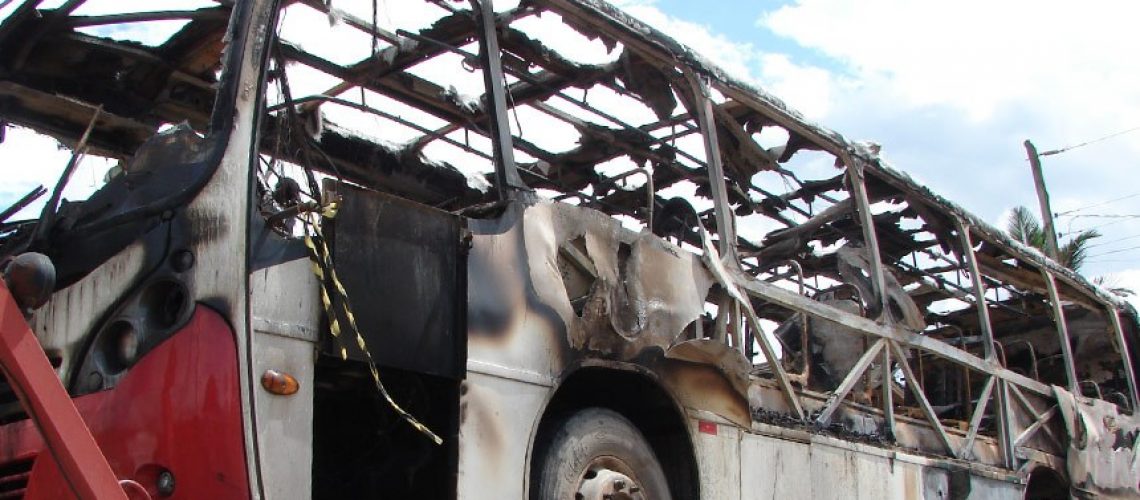 Ônibus_Incendiado